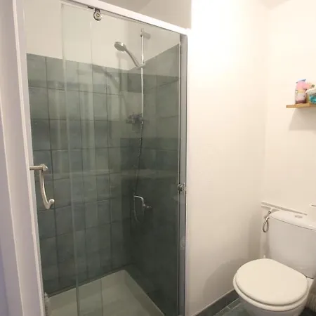 Super Avec Belle Luminosite En Plein Centre De * Sisteron