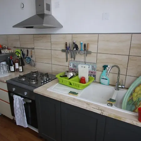 Super Avec Belle Luminosite En Plein Centre De *